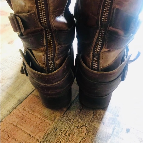 ⭐️⭐️SOLD⭐️⭐️FreeBird Dakota Boots - Picture 4 of 6